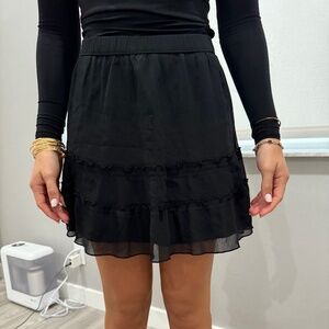 size XS black flow mini skirt, adorable for all seasons ruffles